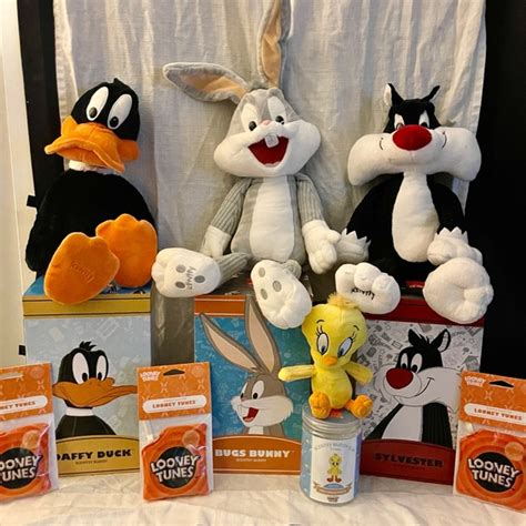 Scentsy Accents Scentsy Buddy Nib Looney Tunes Poshmark