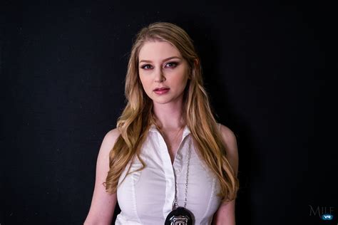 Brooklyn Six Nine Becky Bandini Bunny Colby Porn Pic