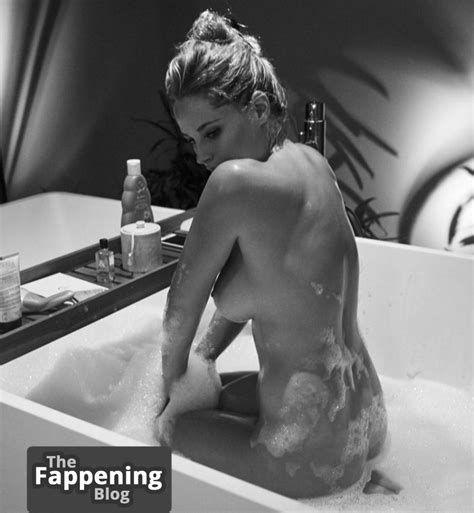 Genevieve Morton Genevievemorton Nude Leaks Photo 695 TheFappening