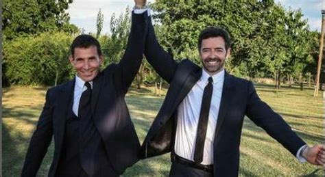 Matano Polemica Per La Benedizione Del Prete Alle Nozze Gay Del Giornalista Papa Francesco