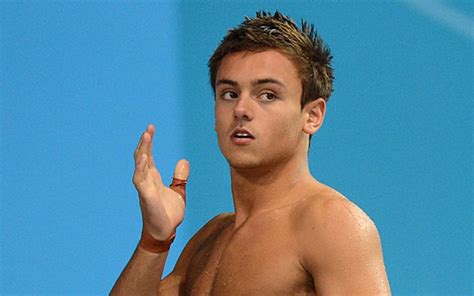 Troll Who Posted Homophobic Tweet About Olympic Diver Tom Daley Escapes Prosecution London