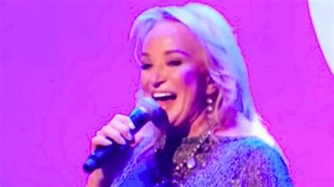 Tanya Tucker Mixes ‘delta Dawn With ‘amazing Grace In Medley At 2015 Show