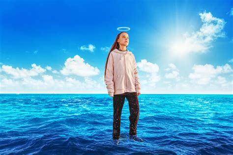 Zero Carbon Emission - Greta Thunberg Walks Across Atlantic Ocean ...