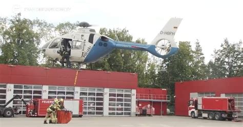 Innenminister Joachim Herrmann besucht Feuerwache in Nürnberg | LFV Bayern