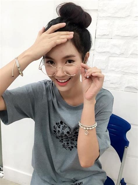 V Ng T Ng O C A Hot Girl Xe Bus G Y S T C Ng Ng M Ng Titanic N I M I Th C Chia S