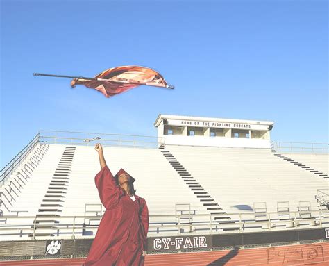 Pin By Tosha Fraley On Senior Photos Colorguard Shsu Senior Photos