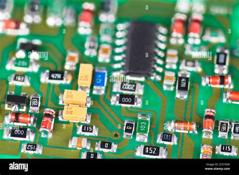 Capacitor Capacitors Pcb Banque De Photographies Et Dimages Haute