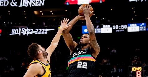 Rudy Gay Carries Scoring Load For The Bench In Spurs Loss To The Jazz Pounding The Rock