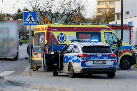 Zderzenie Motocykla Z Samochodem Osobowym Na Jasielskim Rondzie