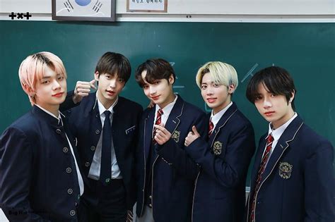 Txt Graduation Photos Wiki Txt 투모로우바이투게더 Amino