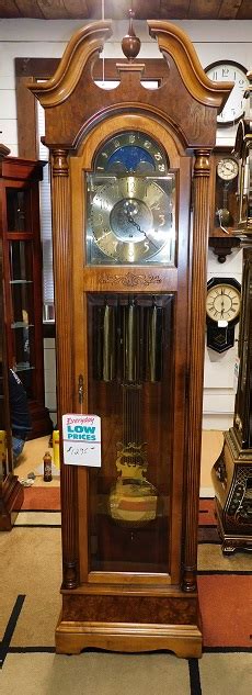 Colonial Of Zeeland Grandmother” Floor Clock