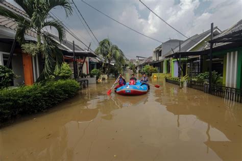 Tiga Perumahan Di Cibinong Bogor Terendam Banjir Republika Online