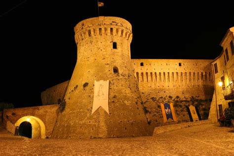 Borgo Di Acquaviva Picena Ascoli Piceno In Marche E Borghi