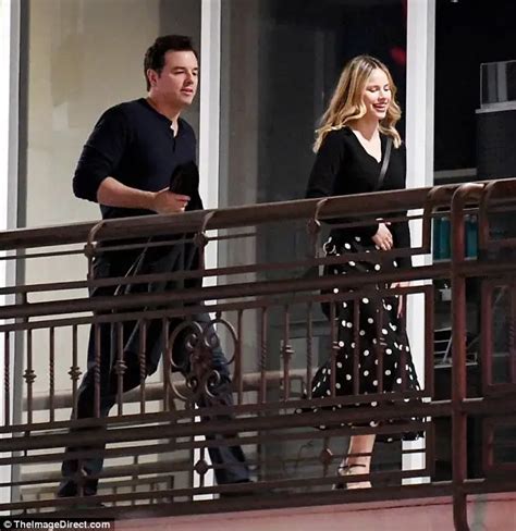 Seth MacFarlane Closing In Married Tag Hot Girlfriend Multiple Affair Reflect