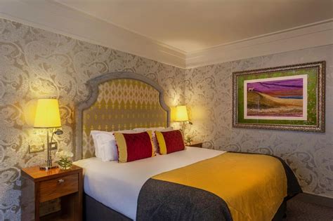 Clontarf Castle Hotel Deals & Reviews, Dublin | LateRooms.com