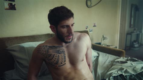 ausCAPS Quim Gutiérrez nude in Burning Body 1 03 The Fall