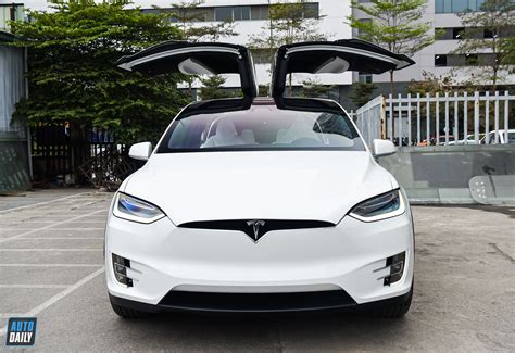 Chi Tiết Xe điện Tesla Model X Performance Mới Về Việt Nam