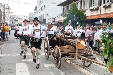 Tradicional festa germânica celebra 150 anos de São Bento do Sul