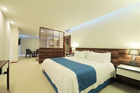 Holiday Inn Express Puerto Vallarta Puerto Vallarta, MX - Reservations.com