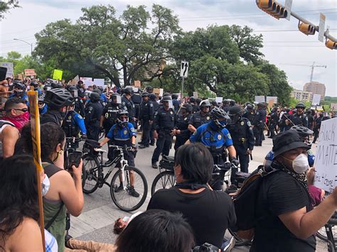 Small businesses protest Federal Express Austin over new shipping rates 11