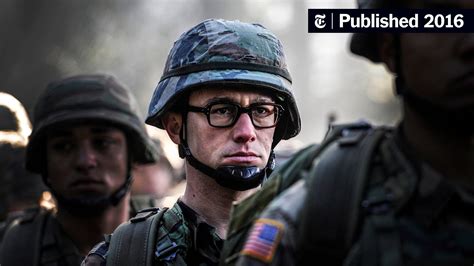 A Look at the ‘Snowden’ Trailer - The New York Times