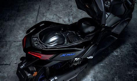 Yamaha XMax 2024 Bersolek Tawarkan Warna Kontras Dan Tetap Paling