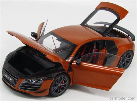 KYOSHO 5011118415 Scale 1 18 AUDI R8 GT 5 2 V10 FSI 2010 SAMOA ORANGE MET