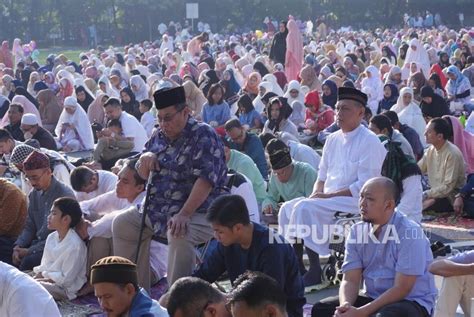 Shalat Idul Fitri Di Bandung Diminta Menyebar Republika Online