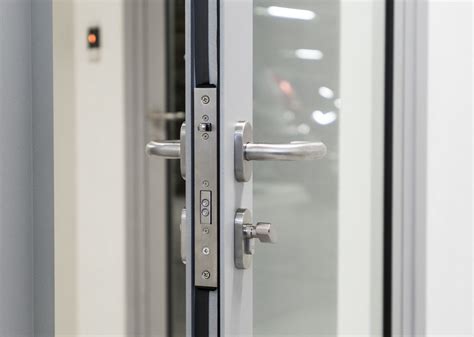 Замки Пластиковую Дверь Фото – Telegraph