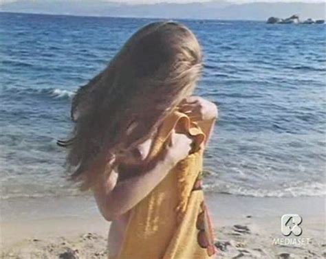 Naked Catherine Diamant In L Isola Delle Svedesi