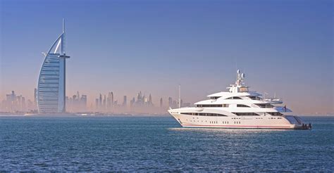 Yacht Rental Dubai, Luxury Yacht Charter - Gold's Yacht