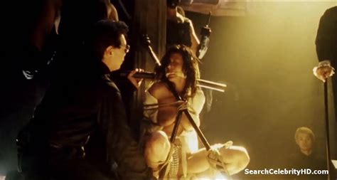 Japanese MILF In Sexy Lingerie Shows Off Her Experience At Fapnado