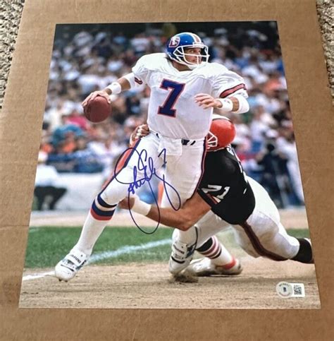 John Elway Autographed Signed Denver Broncos 11X14 Photo Beckett