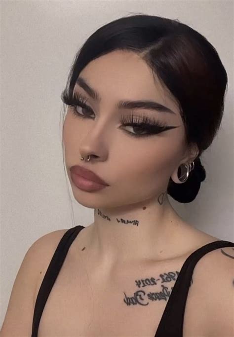 𝐤𝐫𝐢𝐬𝐭𝐲𝐝𝐢𝐨𝐫🖤 Bad Makeup Baddie Makeup Mexican Makeup