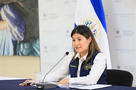 El Salvador exige renuncia de responsables de la migración de México