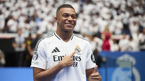 Carlo Ancelotti Verr T Wann Kylian Mbapp Sein Deb T F R Real Madrid