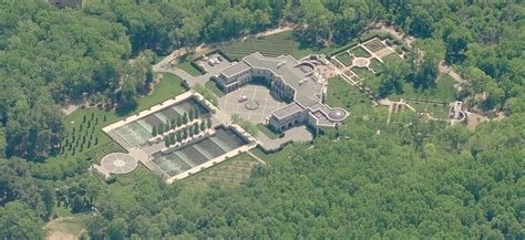 Billionaire Home Addresses — Villa Collina Vernon Hill Mansion