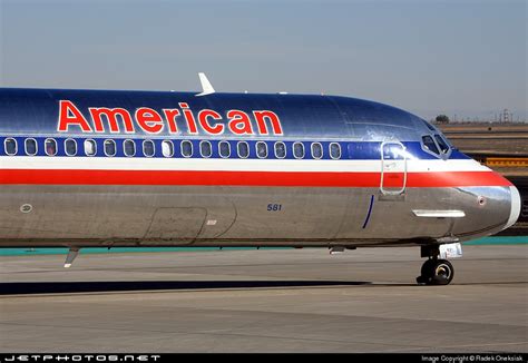 N581AA McDonnell Douglas MD 82 American Airlines Radek Oneksiak