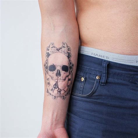 Skull Clock Tattoo | Realistic Temporary Tattoos – TattooIcon