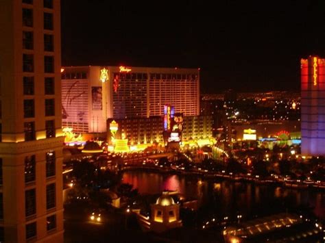 American: Phoenix to Las Vegas nonstop flights $90 roundtrip • The ...