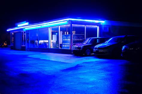 Night test shots with the new Fujifilm X100vi : r/fujifilm