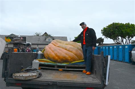 Half Moon Bay Championship Weigh Off Crowns New World Record Pumpkin