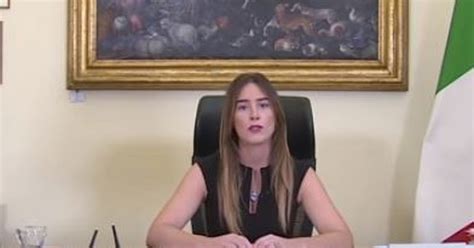 Boschi attacca Di Maio Che interessi ha su Ischia Si vergognino è