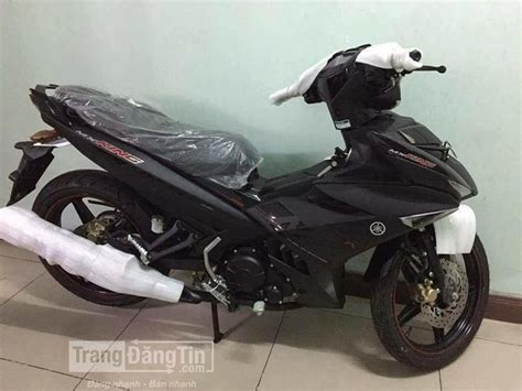 Mx King Hitam Matte Zoe Gill