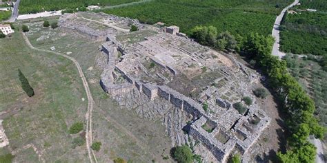 The Archaeological Site Of Tiryns World Heritage Journeys Of Europe