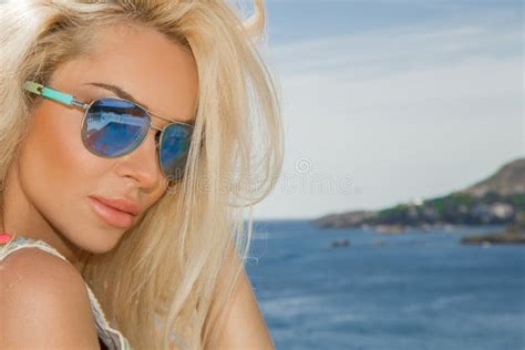 Portrait Beauty Stunning Blonde Model With Perfect Face Wearing A Sunglasses Stock Image Image