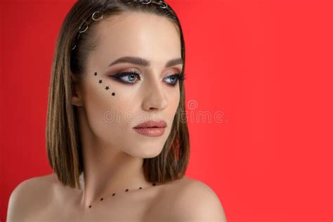 Model With Art Make Up Naked Shoulders Posing In Studio Stock Image Image Of Hairstyle