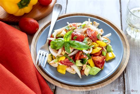 Insalata Di Petto Di Pollo E Avocado Ricetta Veloce Fresca Facile E