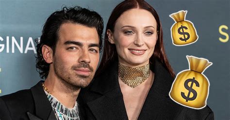 Who has the biggest net worth out of Joe Jonas and Sophie Turner?