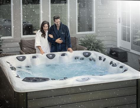 Hot Tub Delivery In Winter Read This First Master Spas Blog